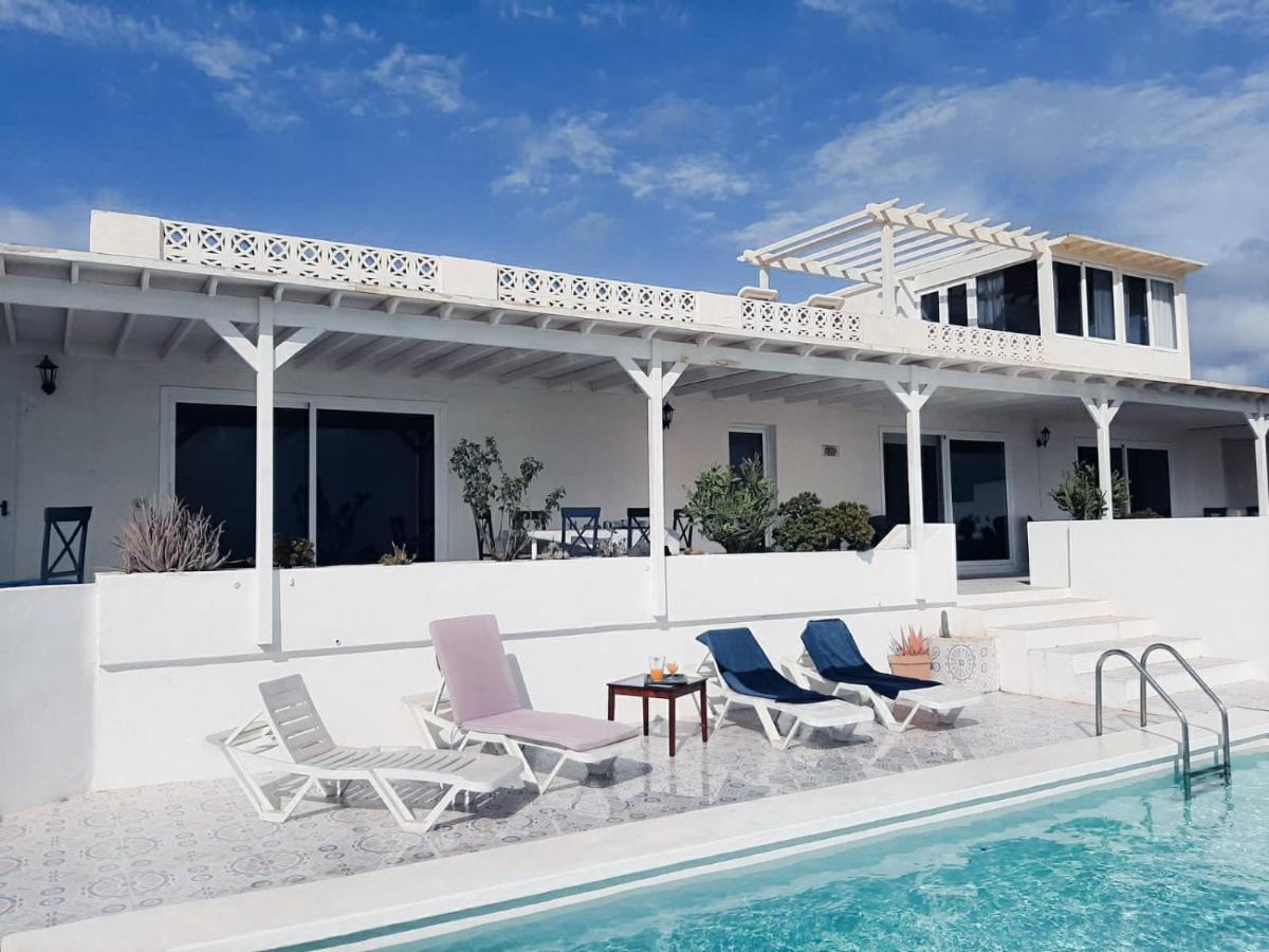 Villa Nirvana - Casa Marosenia Guime Bagian luar foto