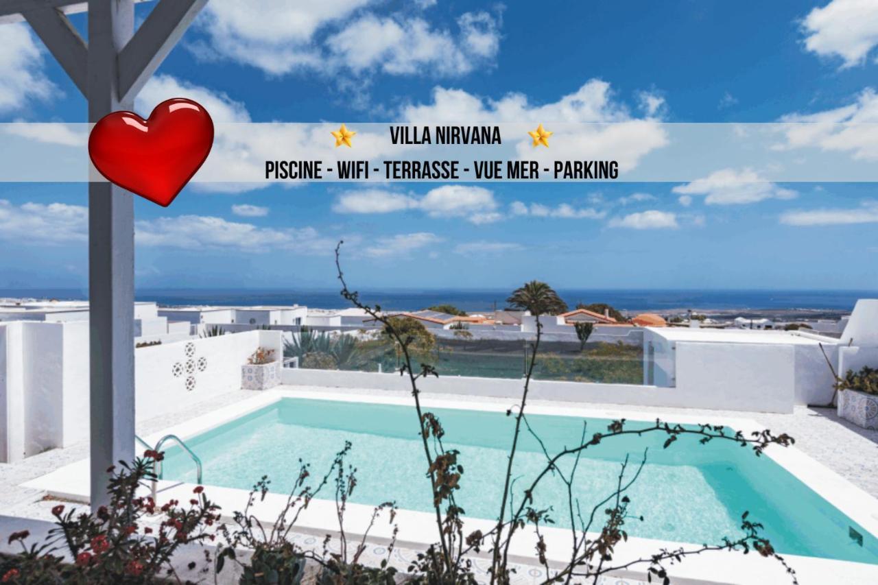 Villa Nirvana - Casa Marosenia Guime Bagian luar foto